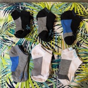 Toddler boys 6 pairs ankle socks for 3T shoe size 6 / size 7